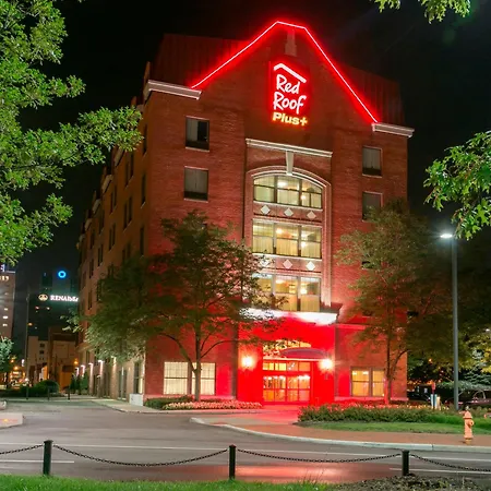 Red Roof Inn Plus+ Columbus Downtown - Convention Center