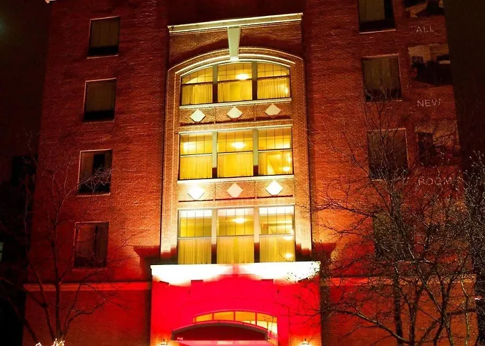 Red Roof Plus+ Downtown - Convention Center Hotel Columbus